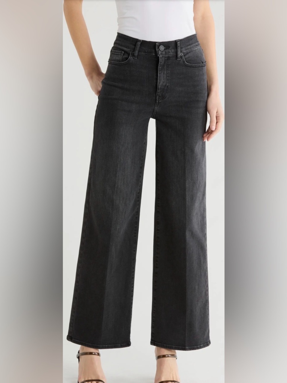 Frame The High Waist Wide Leg Jeans, size 26, NWT, color: Nolita